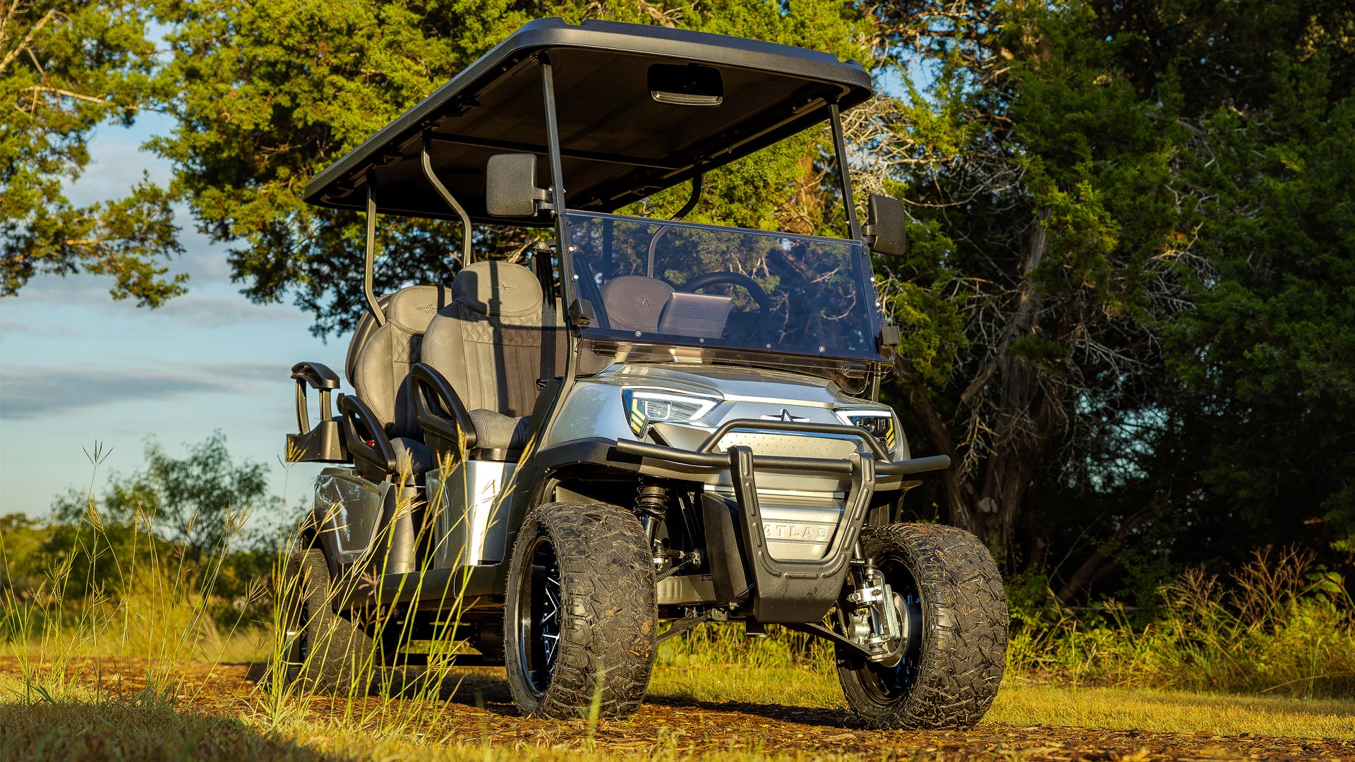 Atlas MAX 6-Passenger Lifted Cart in Lunar Silver Trail
